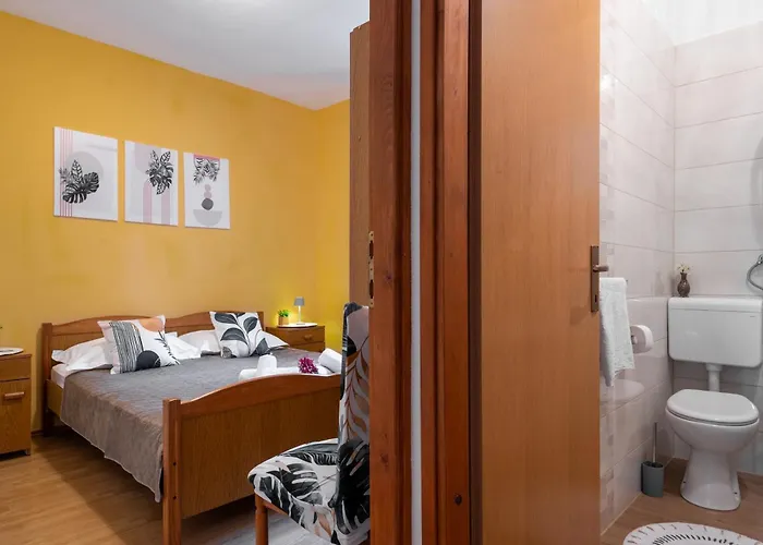 Kuca Za Odmor Avis Апартаменти Макарська