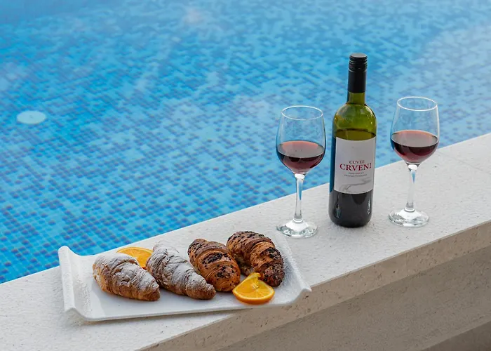 Kuca Za Odmor Avis Апартаменти Макарська