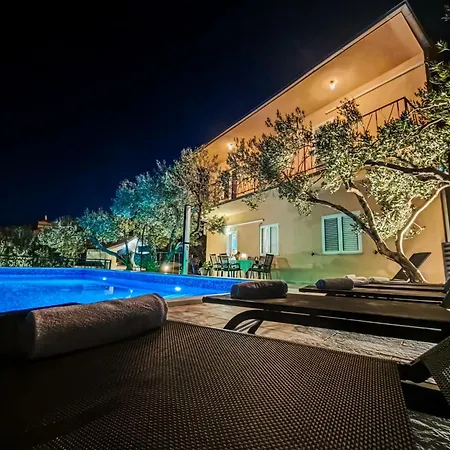 Kuca Za Odmor Avis Makarska Apartment